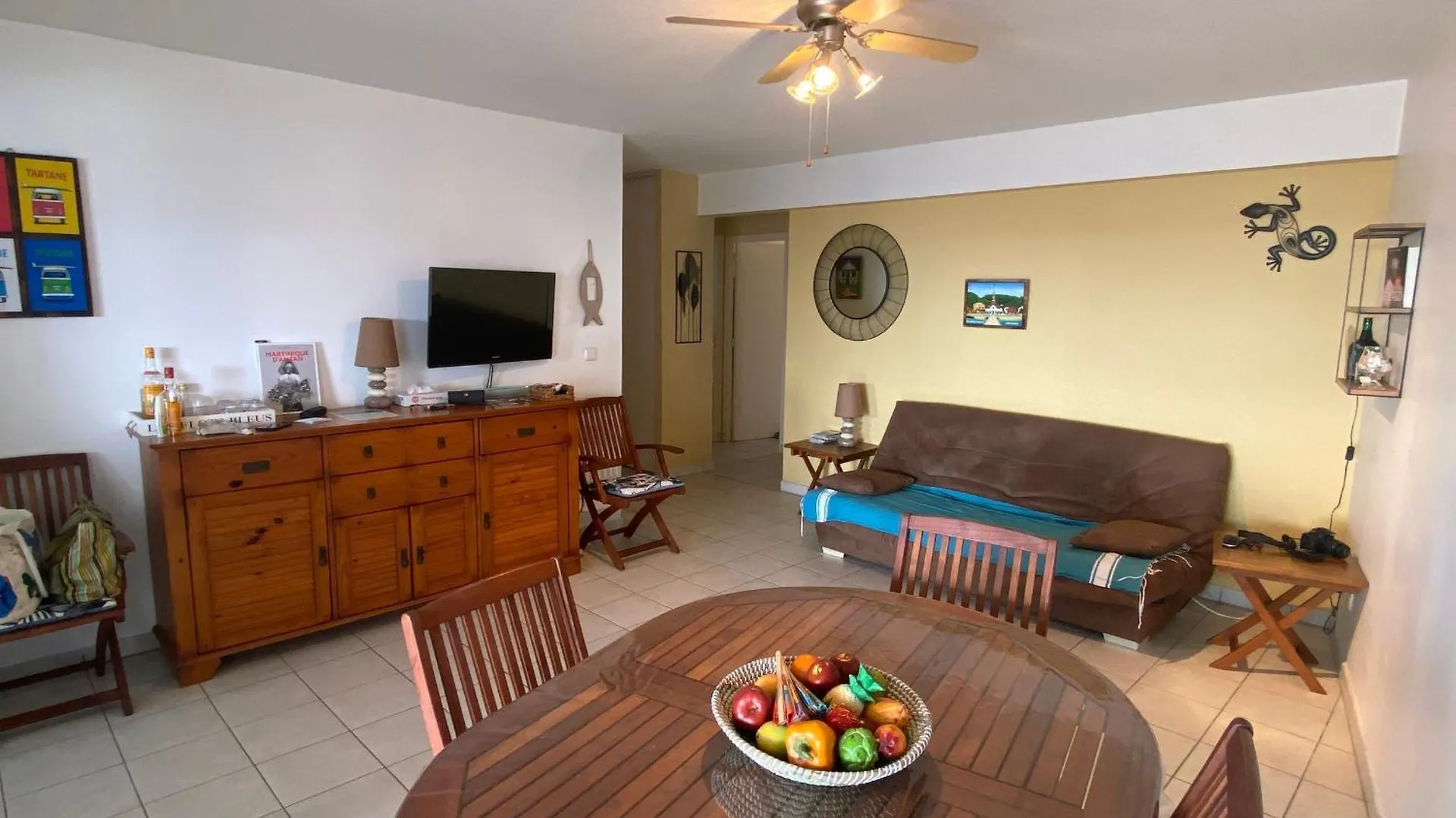 Appartement Lumineux A 100M De La Plage Avec Cuisine Equipee Et 2 Chambres Climatisees. - Fr-1-765-23 location